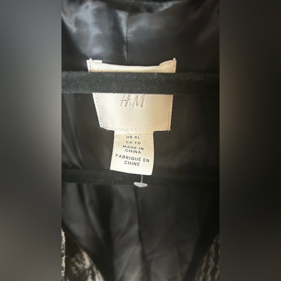 Faux fur jacket H&M - Picture 2 of 3